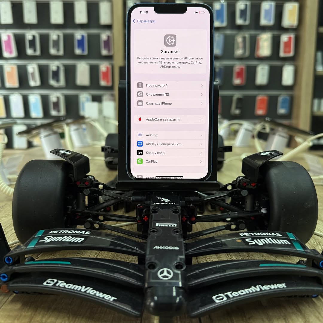 Проверка сенсора iPhone 13 перед переклейкой стекла